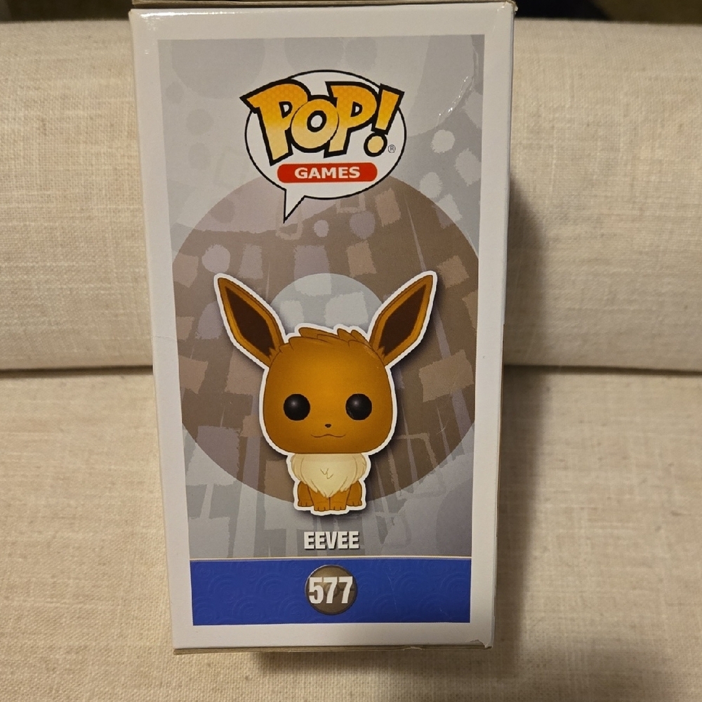 Funko Pop‎ Pokémon Eevee Figure - Brown and Cream - Picture 3 of 5